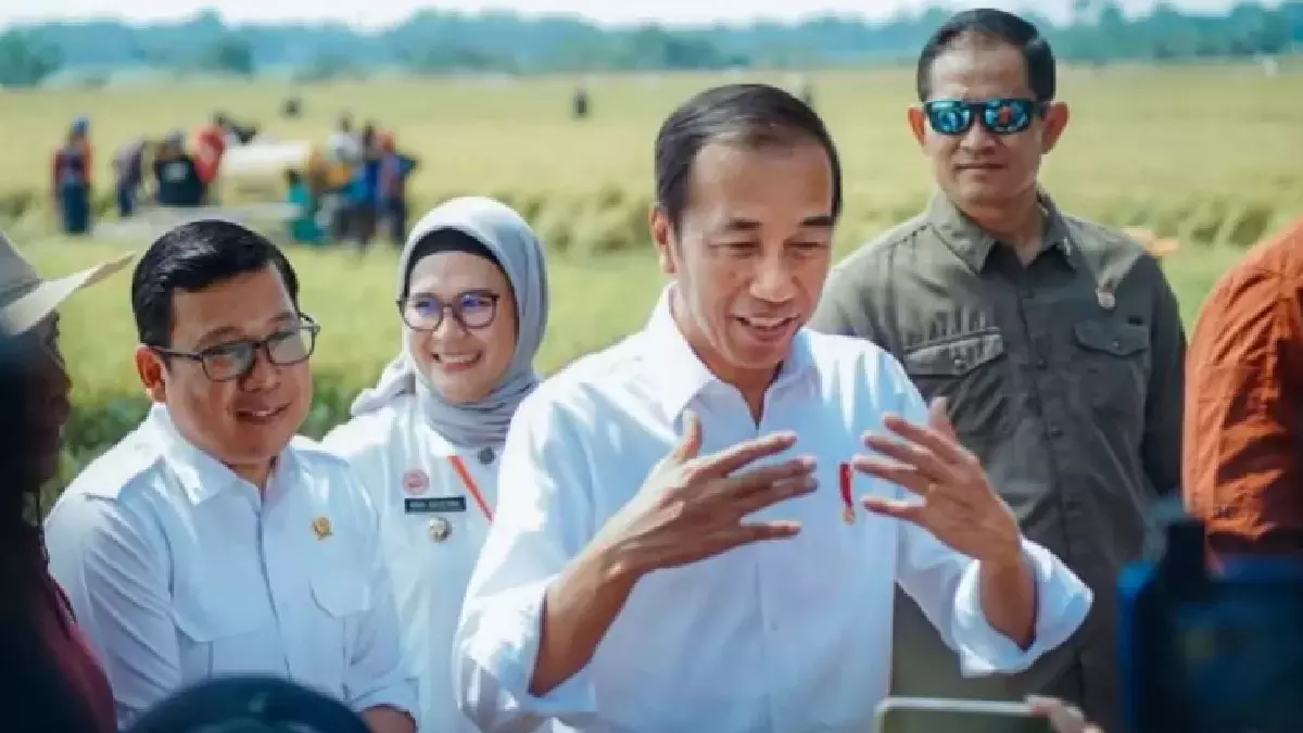 Jokowi Meluncurkan Sertifikat Tanah Elektronik Untuk Mengurangi Risiko Kehilangan dan Kerusakan