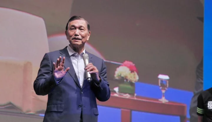 Luhut Mengakui Proyek Nasional Tetap Berjalan Lancar Meskipun Di Luar Negeri Selama Sebulan, Menyebut Anak Buahnya Sangat Kompeten