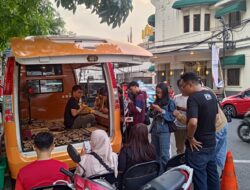 Mobil Kedai Kopi Ide Rakyat Mendatangi Bandung, Ribuan Anak Muda Sampaikan Permintaan