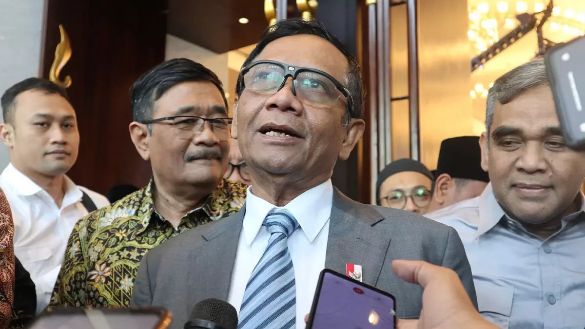 Mahfud MD Berjanji Mengirim Tim untuk Membantu Aparat dalam Penyelidikan Intimidasi yang Diduga Dialami Ketua BEM UI