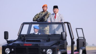 Artikel ini menggambarkan tentang makna menjadi seorang perwira dan pemimpin militer