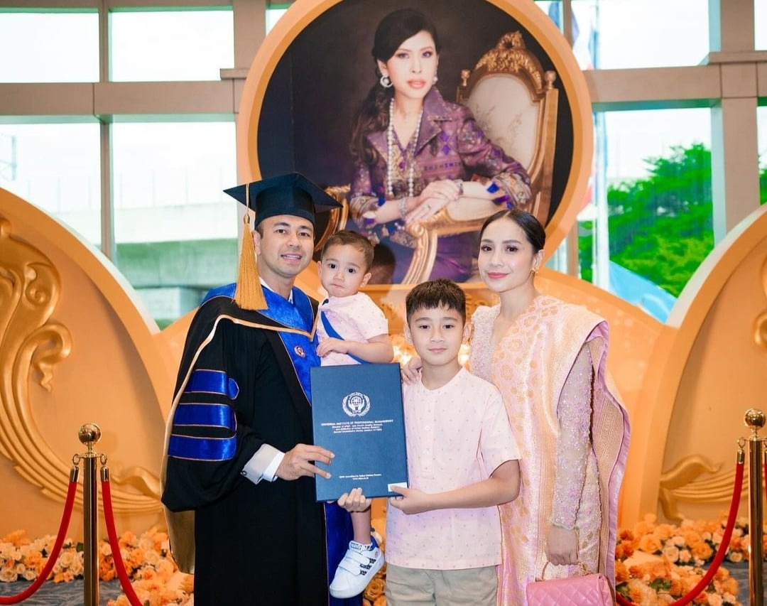 Raffi Ahmad Berhak Mendapat Gelar Doktor Honoris Causa, Denis Malhotra Menantikan Keberadaannya di IKN