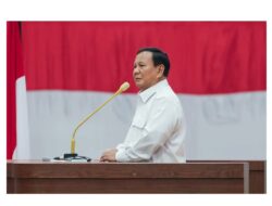 Banyak Penghuni Rumah Kos, Para Wakil Tuhan Menangis Karena Prabowo