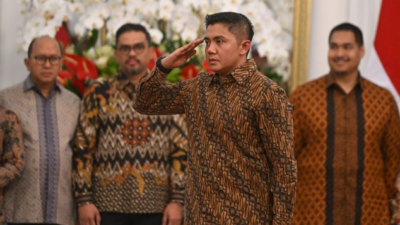 Mayor Teddy menjadi Sekretaris Kabinet melanggar Undang-Undang, Islah Bahrawi: Sejak Jokowi Memutarbalikkan Konstitusi demi Anaknya, Pelanggaran Jadi Hal Biasa