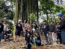 Konservasi di Megamendung: Yayasan Paseban dan Arista Montana Rayakan Hari Bumi dengan Penanaman Pohon