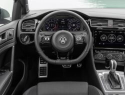 Kembali ke Masa lalu: Volkswagen Bawa Kembali Tombol dan Kenop