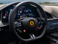 Ferrari Mengakui Kesalahan dalam Penghapusan Tombol Asli