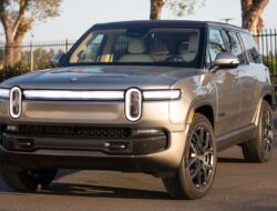 Langka: Rivian R1S One-Off yang Jarang Ditemui
