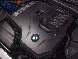 Mercedes Pertimbangkan Membeli Mesin BMW