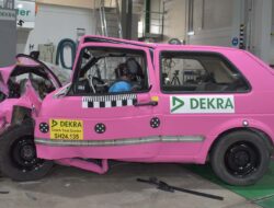 Ulasan Uji Tabrak: Volkswagen Golf Tua vs Standar Modern