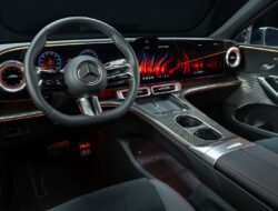Mercedes-Benz: Tombol Fisik Kembali dengan Fitur Lebih Baik