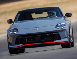 Nissan Z Nismo: Hadir Versi Manual untuk Penggemar Performance